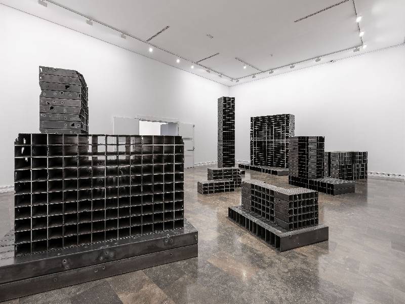 Mona Hatoum rebrà el Premi Julio González de mans del conseller Vicent Marzà a l’IVAM