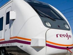 Renfe refuerza con 12.000 plazas adicionales los servicios de Ave y Larga Distancia con origen y destino la Comunidad Valenciana para el Puente del Pilar