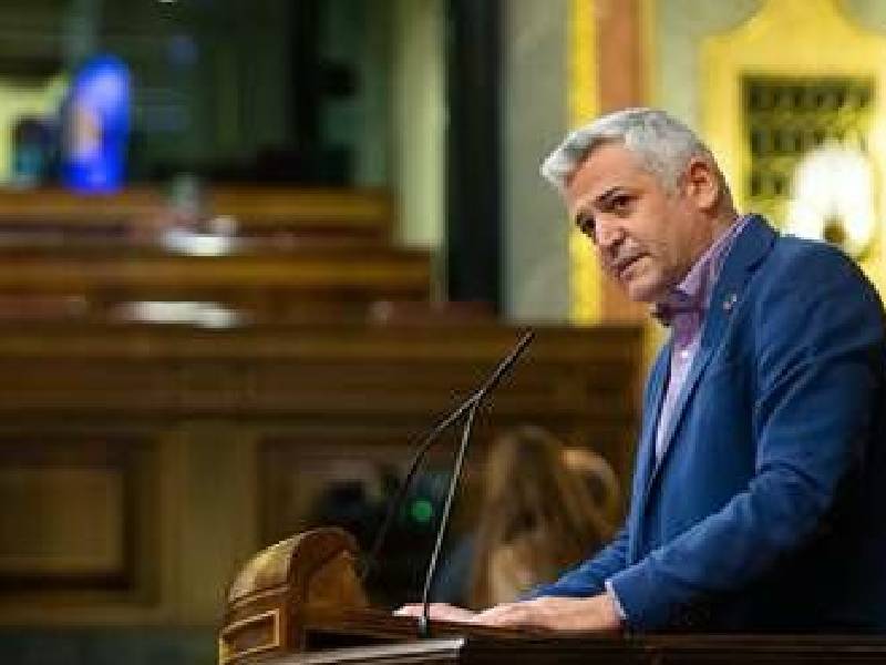 Renau (PSPV-PSOE) defiende en el Congreso la convalidación de las medidas del Gobierno para rebajar el precio del gas y la luz y proteger al consumidor