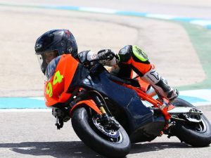 David Torrecillas y Albert L. Muñoz, campeones de MiniGP110 y Minimotos