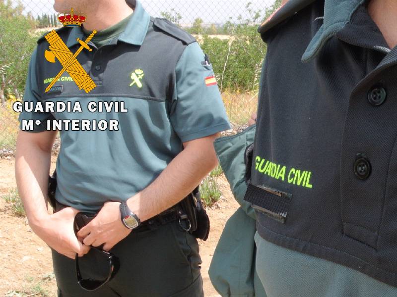 La Guardia Civil de Castellón desmantela una organización criminal especializada en estafas y blanqueo de capitales en las comarcas de Alto Palancia y la Vega Baja