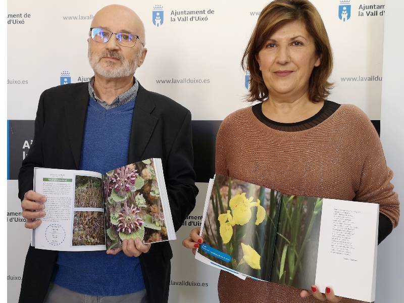 El Ayuntamiento y el Centre d’Estudis Vallers presentan el libro ‘La vegetació que ens envolta’