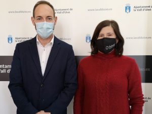 La Asociación Comercial Endavant y el Ayuntamiento de la Vall d’Uixó impulsan el Concurso de Escaparatismo de Navidad