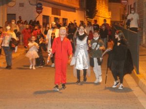 Pasacalle y túnel del terror en Almenara para celebrar halloween