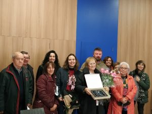 El Ayuntamiento homenajea en su jubilación a la enfermera de Sant Jordi, María José Pascual Roca