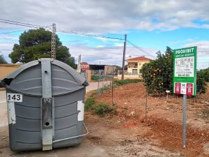 Benicarló senyalitza 34 punts negres per a reduir l’abandonament incontrolat de residus