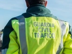 La guardia Civil de Tráfico de Castellón detiene a un hombre como presunto autor de un supuesto delito de omisión del deber de socorro