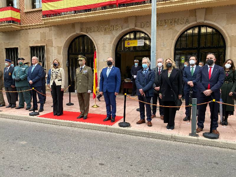 El presidente de la Diputación, José Martí, ha participado hoy en el acto institucional de la Subdelegación de Defensa de Castellón.