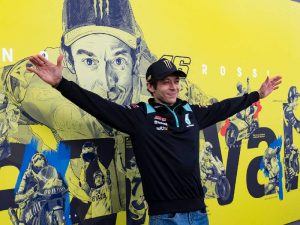 Valentino Rossi comienza su fin de semana de homenajes en Valencia