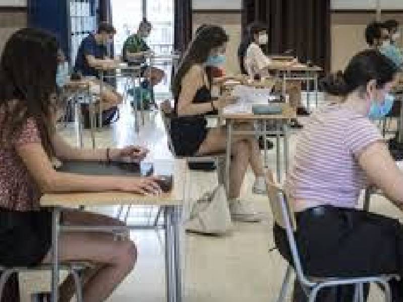 El 99,9% de los grupos de alumnos de los centros de la Comunidad Valenciana han seguido las clases presenciales sin incidencias