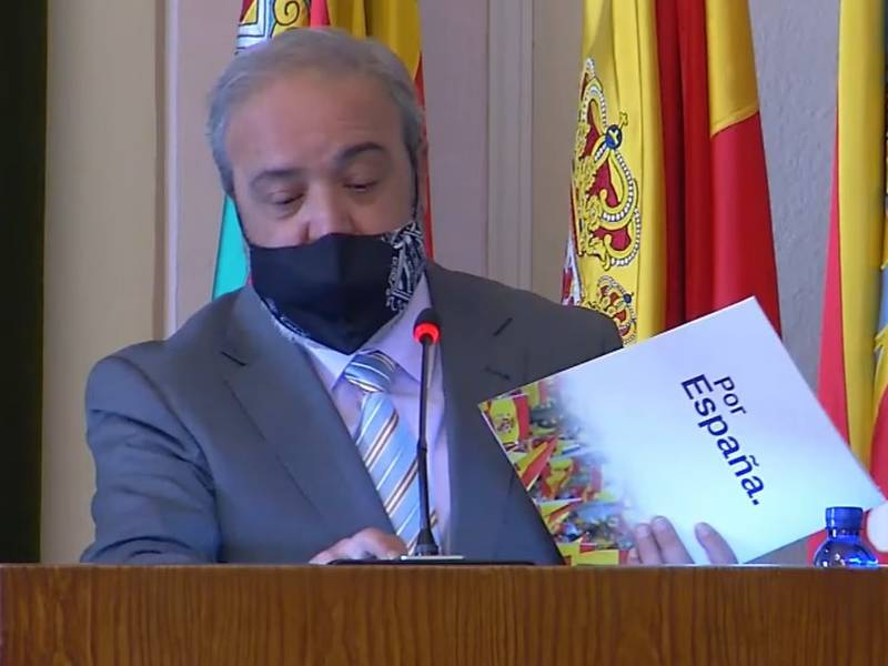 VOX pide explicaciones a sus “compañeros” de oposición