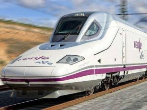 Renfe ofrece 120.000 plazas en trenes Ave y Euromed con origen y destino la Comunidad Valenciana para el Puente de Diciembre