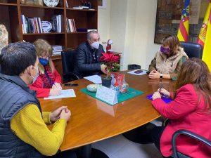 Puerta aborda con Afdem la situación de la salud mental en la cárcel de Albocàsser