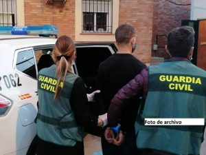 La Guardia Civil detiene en Sagunto a un atracador de gasolineras