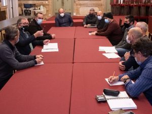 Martí acuerda con los sindicatos crear una mesa técnica de trabajo para consensuar las mejoras que necesita el Consorcio Provincial de Bomberos