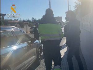 La Guardia Civil detiene a una persona que se dedicaba a la sextorsión