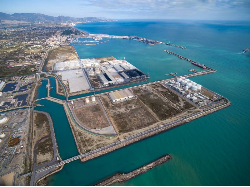 Port Castelló contempla construir ‘Delphinidae’, un nuevo muelle en la Dársena Sur