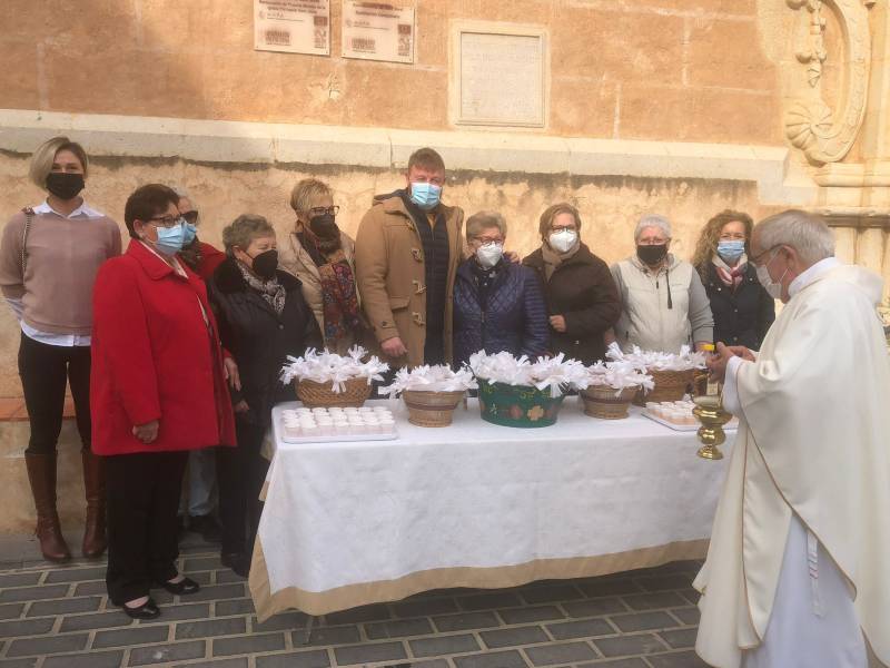 El Ayuntamiento de Sant Jordi culmina las fiestas de Sant Antonio con la bendición de animales y la tradicional hoguera