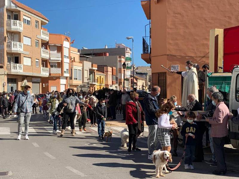 Almenara celebra la festividad de Sant Antoni Abad