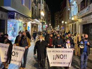 Amparo Marco justifica las obras de Lidón y se aferra a la participación ciudadana que según el PP nunca ha existido