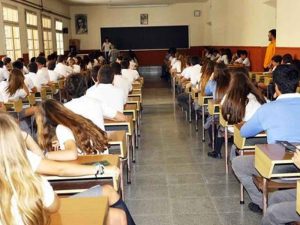 El 0,8 % de la población escolar sigue confinada a fecha 18 de febrero según Conselleria de Educación