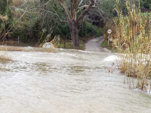 La lluvia obliga a Segorbe a cerrar puentes y caminos como el de la Rambla Seca o el de Carrageldo