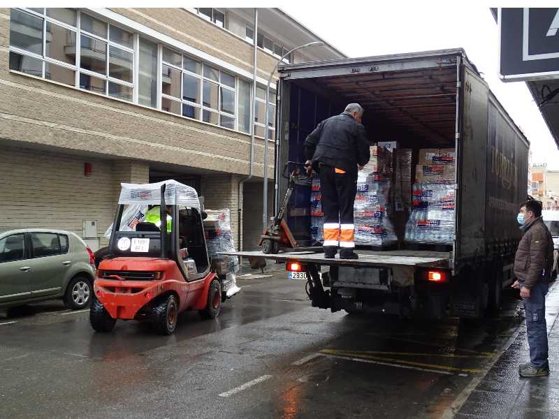 Segorbe envía un camión con 40 palés con ayuda humanitaria para Ucrania