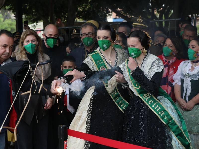 La lluvia protagoniza el inicio de fiestas