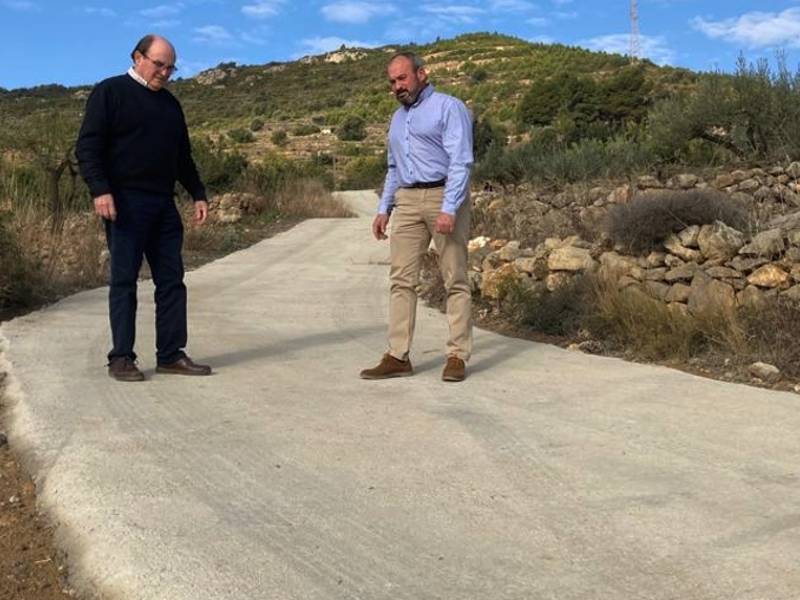 Les Useres invierte cerca de 28.000 euros para arreglar 1 kilómetro de caminos rurales