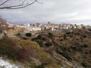 Los vecinos y vecinas de Vistabella demandan un servicio de taxi rural a través de una encuesta