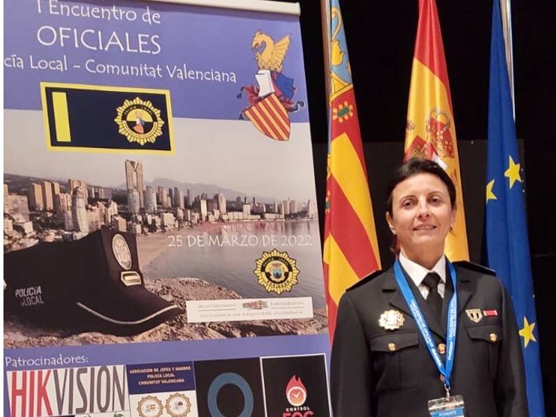 La Oficial Paula Fajardo, de Almassora, representa a la provincia en el I Encuentro de Oficiales de la Policía Local de la Comunidad Valenciana