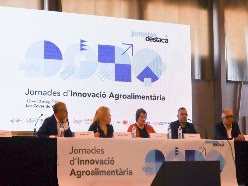José Benlloch inaugura las I Jornadas de innovación agroalimentaria en Les Coves de Vinromà