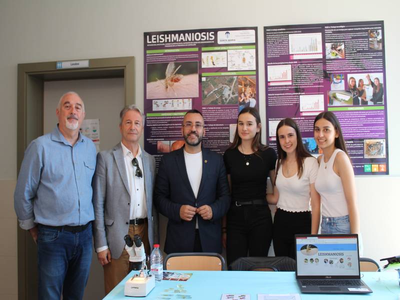 II Feria de la Ciencia del Santa María en Vila-real