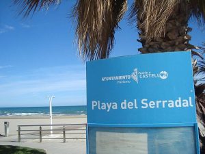 El PP recurre al Síndic de Greuges por el rechazo de bandera azul en la playa del Serradal