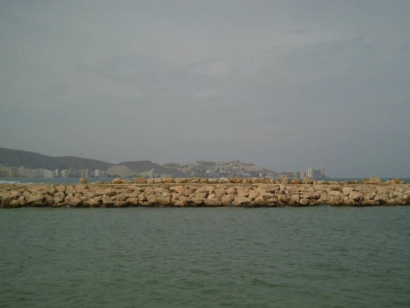 Aparece un cadáver en el río Júcar en Cullera-Valencia