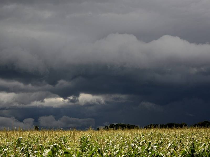 Tormentas en el interior de Castellón y bajada de temperaturas en la Comunitat Valenciana