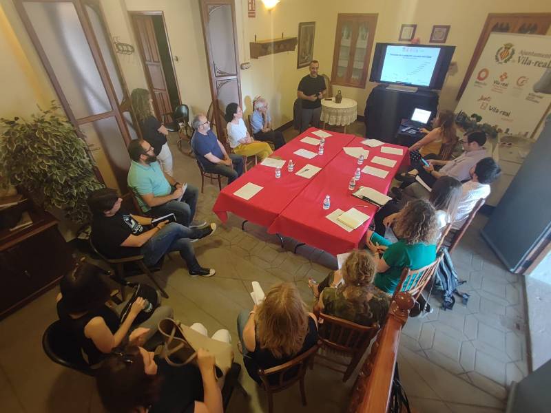 Participación ciudadana en la mesa de debate de la Agenda Urbana de Vila-real