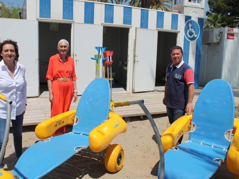 Baño adaptado en playa Heliópolis y Almadraba de Benicàssim