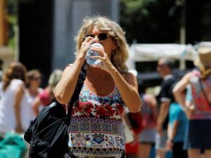 Sanidad declara el nivel de alerta sanitaria por ola de calor alto y extremo en la Comunitat valenciana