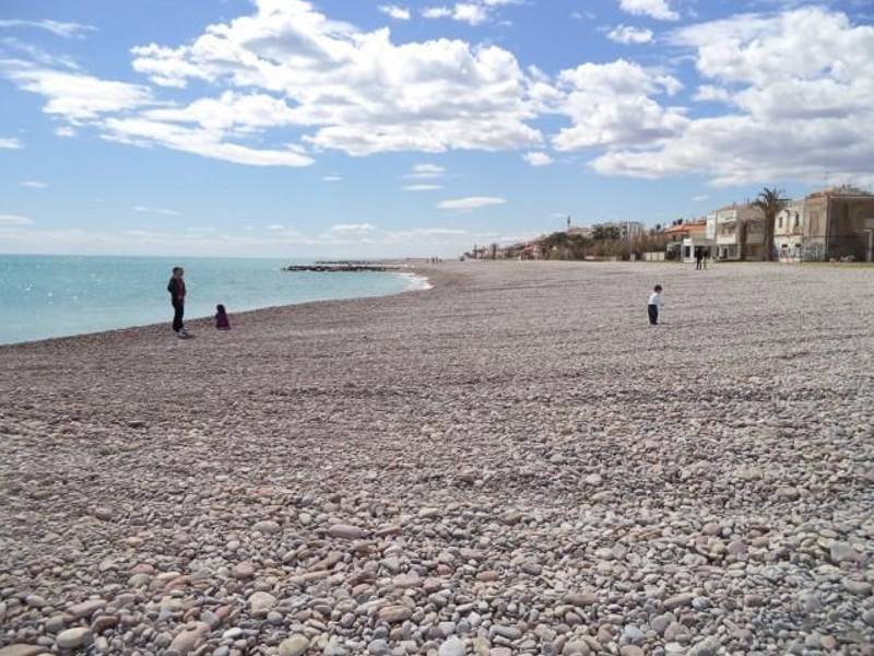 Fallece ahogado un hombre en la playa de Moncofa