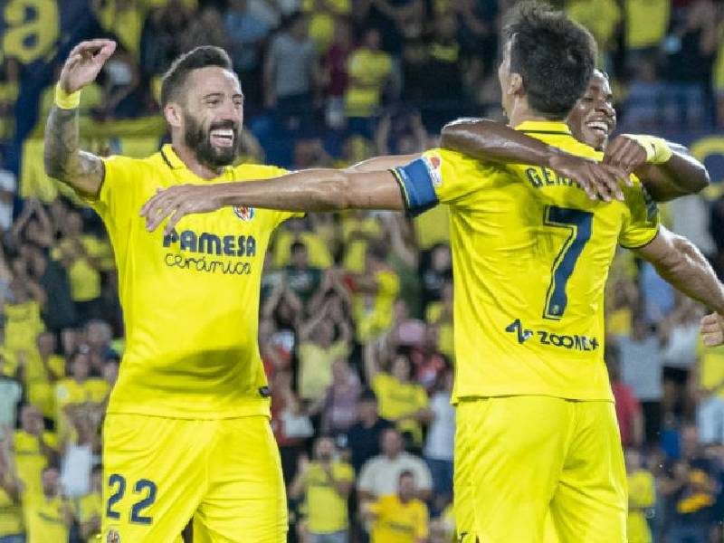 Villarreal 4 Hadjuk Split 2