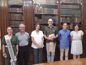 Benicarló reconeix Jacob de Haan, director convidat de la serenata a Sant Bartomeu