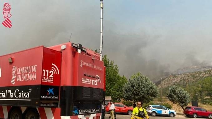 Aemet alerta de condiciones meteorológicas muy desfavorables en el incendio de la Vall d’Ebo