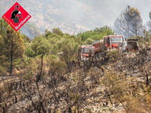 Evacuadas Benirrama, Benialí y se aconseja evacuar Alcalá de la Jovada por el incendio de Vall d’Ebo