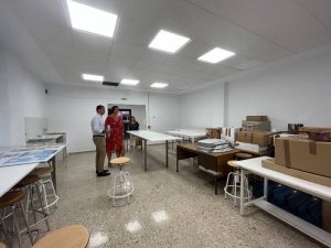 Avance en las obras de las aulas provisionales del edificio central de Penyeta Roja