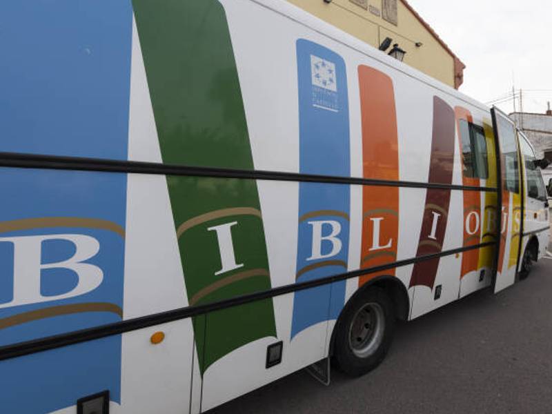 Podem-EUPV Castelló solicita asegurar la accesibilidad del servicio provincial de Bibliobus