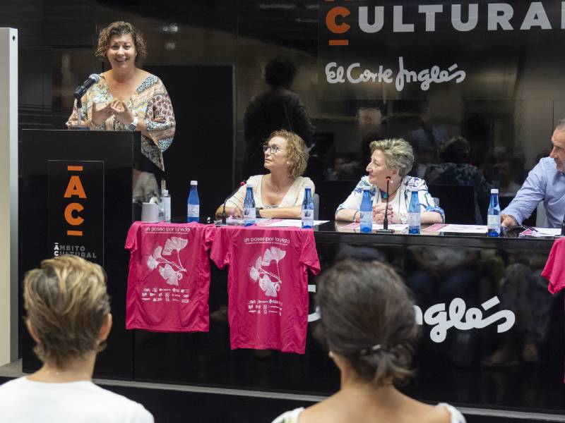 La Diputación de Castellón se aúna a la VIII Marcha contra el Cáncer de Mama» de la Fundación Le Cadó