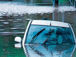 Fallece un policía local de Calp al rescatar a un hombre atrapado por el agua en Benissa