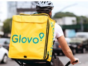 Trabajo multa a Glovo y regulariza a 2.283 trabajadores en Valencia