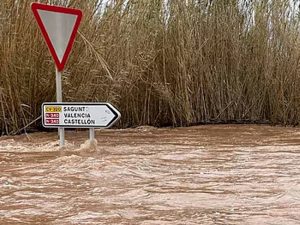 Lluvias intensas pueden traer inundaciones en el Mediterráneo y un ciclón afectar a Canarias